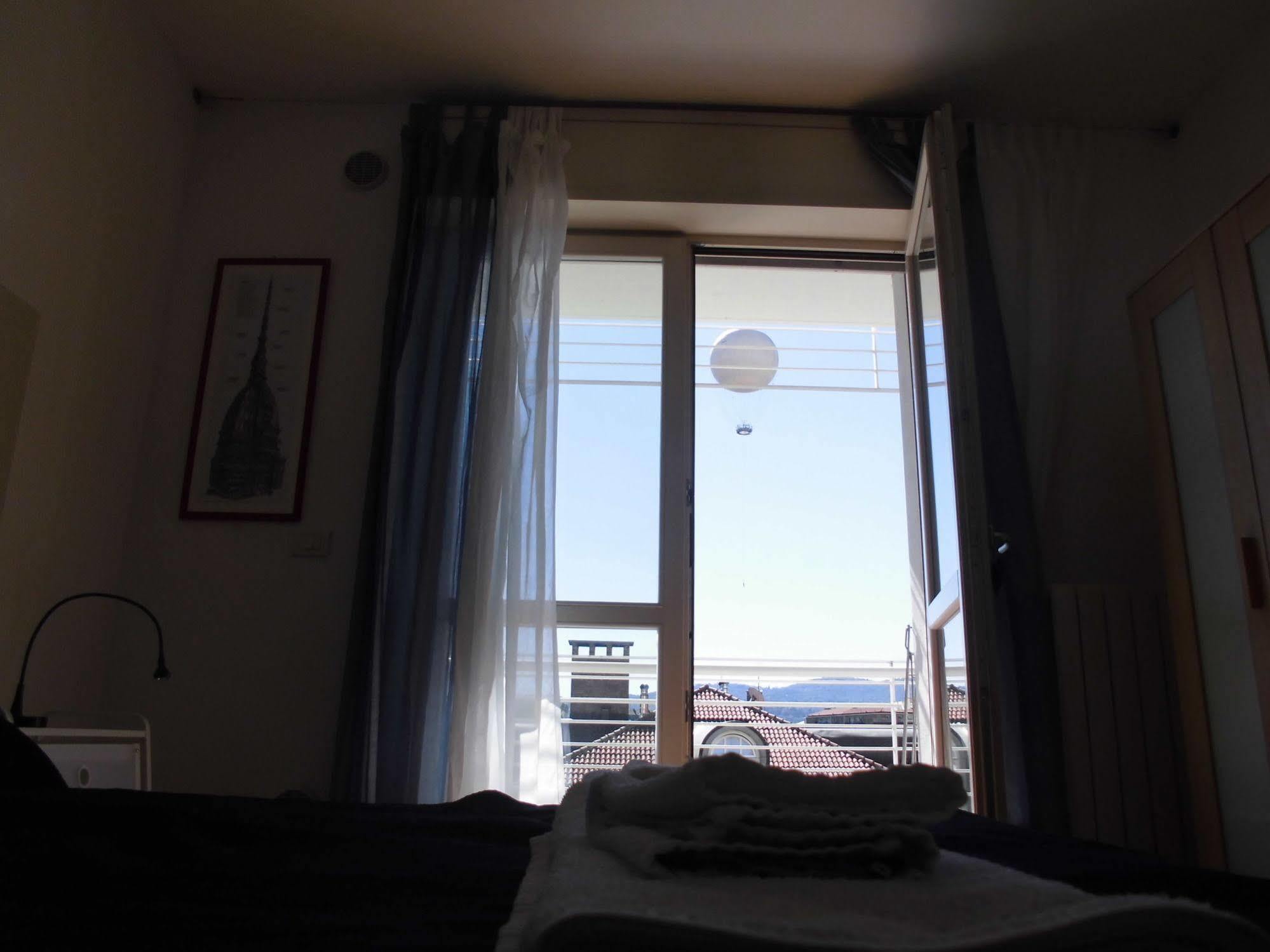 B&B Balon Торино Екстериор снимка